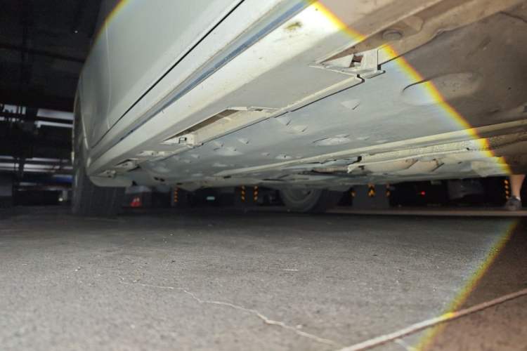 Used Toyota Reiz 2010 2.5V Fengdu Elite Edition Chassis Front Right