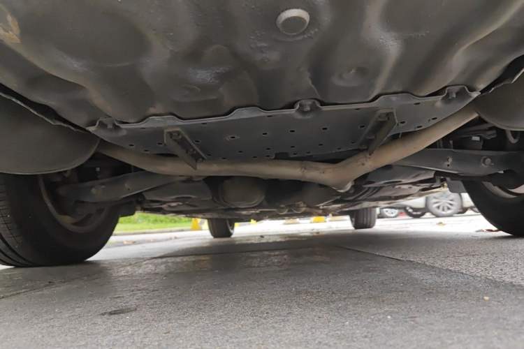 Used Toyota Reiz 2010 2.5V Fengdu Elite Edition Chassis Rear