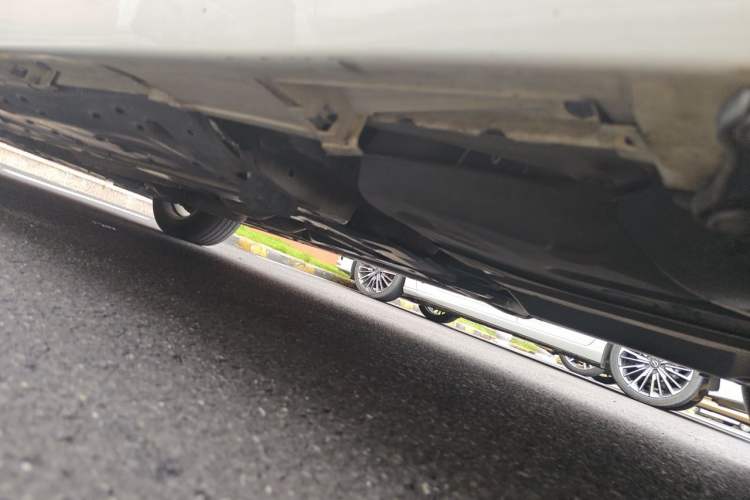 Used Toyota Reiz 2010 2.5V Fengdu Elite Edition Chassis Rear Left
