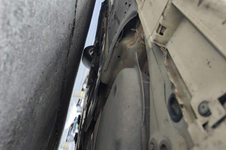 Used Toyota Reiz 2010 2.5V Fengdu Elite Edition Chassis Rear Left