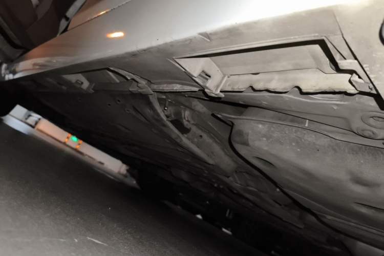 Used Toyota Reiz 2010 2.5V Fengdu Elite Edition Chassis Rear Left