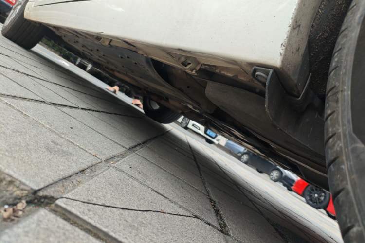 Used Toyota Reiz 2010 2.5V Fengdu Elite Edition Chassis Rear Left