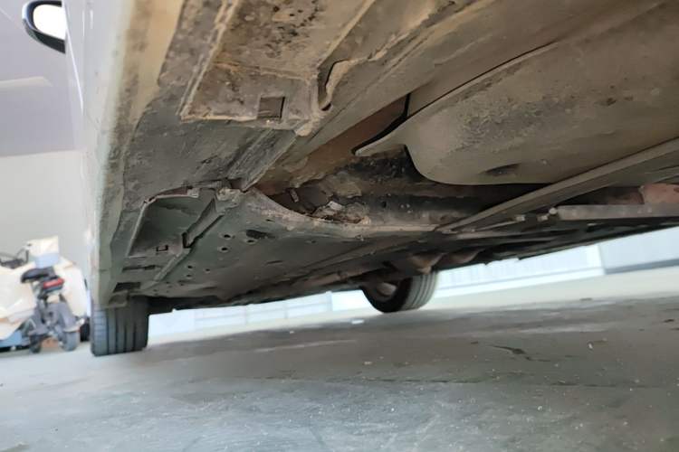 Used Toyota Reiz 2010 2.5S Fengdu Jinghua Edition Chassis Rear Left