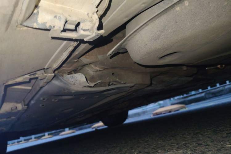 Used Toyota Reiz 2010 2.5V Fengdu Elite Edition Chassis Rear Left
