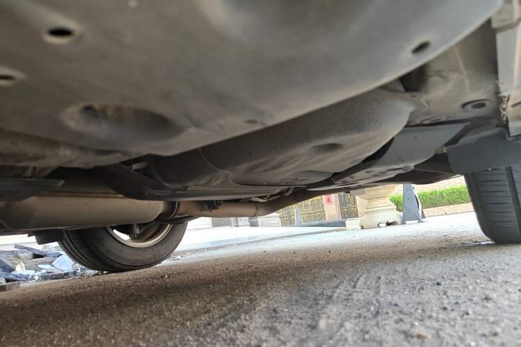 Used Toyota Reiz 2010 2.5S Fengdu Jinghua Edition Chassis Rear Left