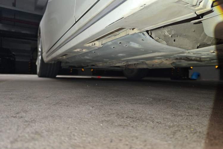 Used Toyota Reiz 2010 2.5V Fengdu Elite Edition Chassis Rear Left