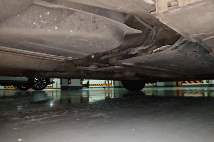 Used Toyota Reiz 2010 2.5V Fengdu Elite Edition Chassis Rear Right