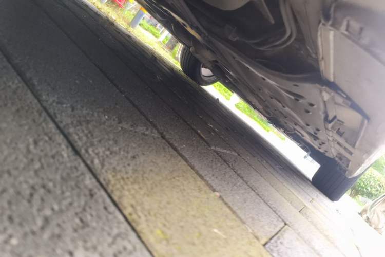 Used Toyota Reiz 2010 2.5V Fashion Elite Edition Chassis Rear Right
