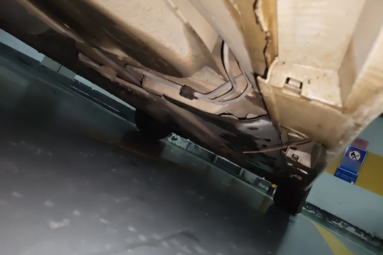 Used Toyota Reiz 2010 2.5V Fengdu Elite Edition Chassis Rear Right