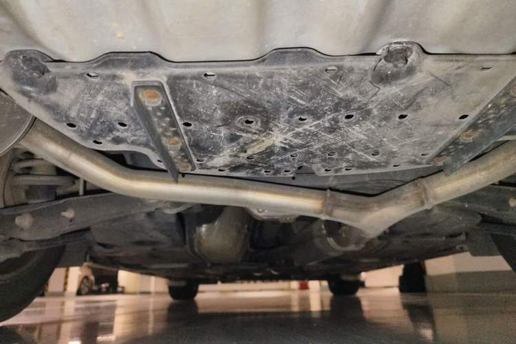 Used Toyota Reiz 2010 2.5V Fengdu Elite Edition Chassis Rear