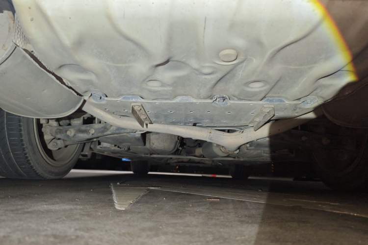 Used Toyota Reiz 2010 2.5V Fengdu Elite Edition Chassis Rear