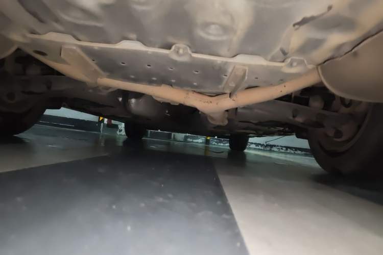Used Toyota Reiz 2010 2.5V Fengdu Elite Edition Chassis Rear