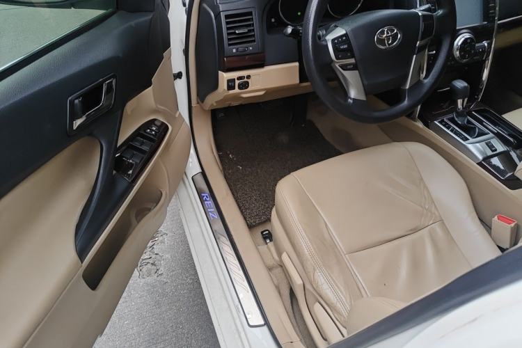 Used Toyota Reiz 2010 2.5S Fengdu Jinghua Edition Driver Seat