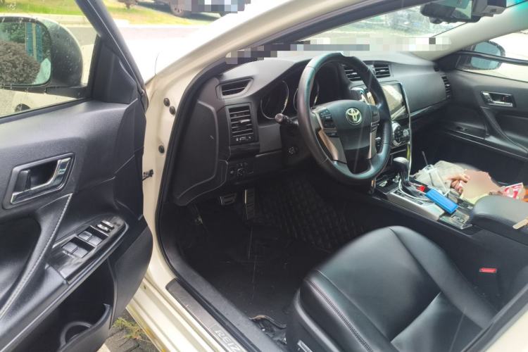 Used Toyota Reiz 2010 2.5V Fashion Elite Edition Driver Seat