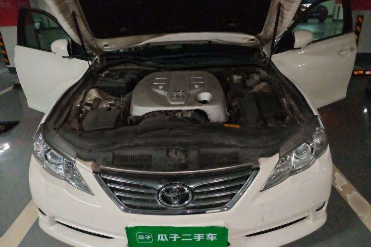 Used Toyota Reiz 2010 2.5V Fengdu Elite Edition Engine Bay