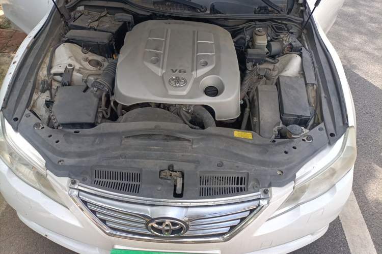 Used Toyota Reiz 2010 2.5V Fengdu Elite Edition Engine Bay