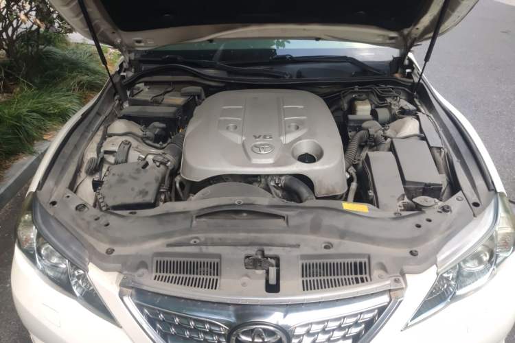 Used Toyota Reiz 2010 2.5S Fashion Elite Edition Engine Bay