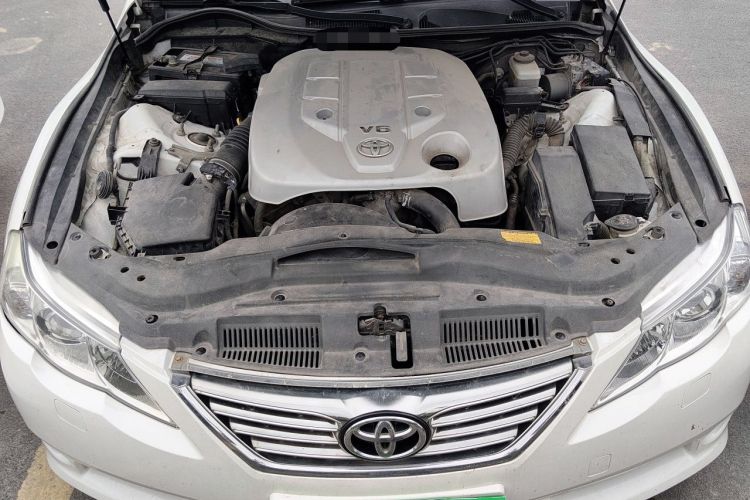 Used Toyota Reiz 2010 2.5V Fengdu Elite Edition Engine Bay