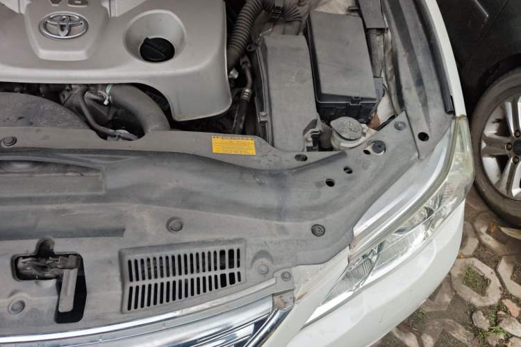 Used Toyota Reiz 2010 2.5S Fengdu Jinghua Edition Engine Bay Left
