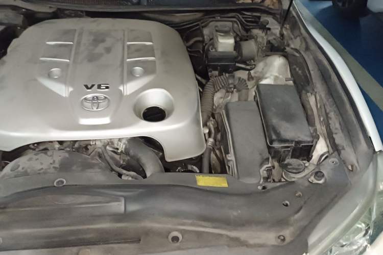 Used Toyota Reiz 2010 2.5V Fengdu Elite Edition Engine Bay Left