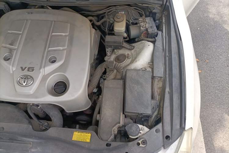 Used Toyota Reiz 2010 2.5V Fengdu Elite Edition Engine Bay Left