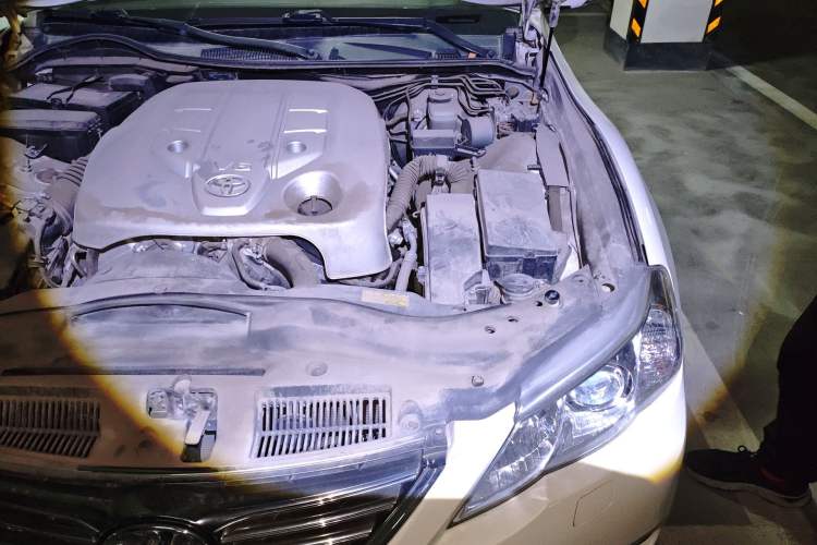 Used Toyota Reiz 2010 2.5V Fengdu Elite Edition Engine Bay Left