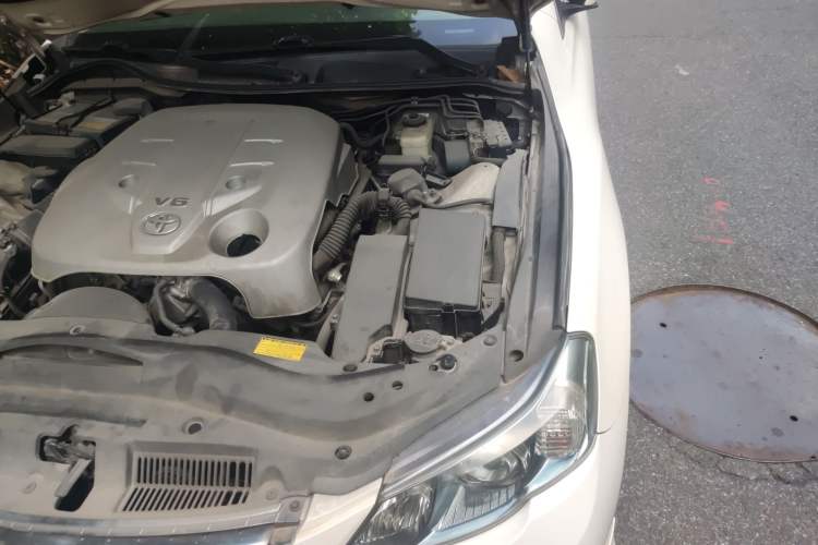 Used Toyota Reiz 2010 2.5S Fashion Elite Edition Engine Bay Left