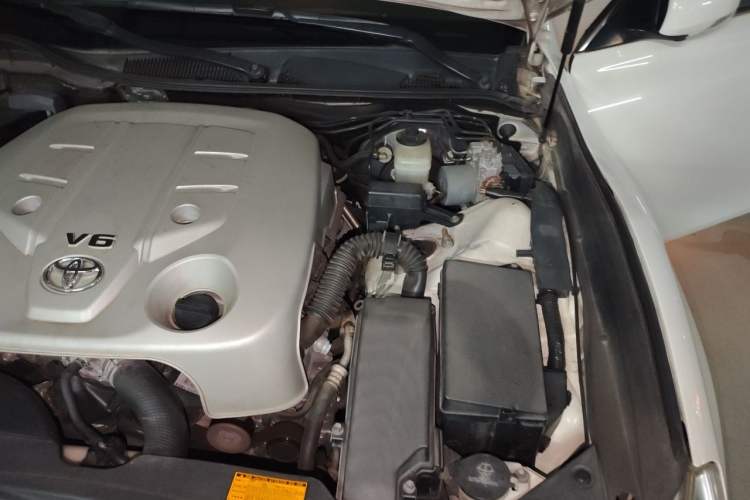 Used Toyota Reiz 2010 2.5S Fengdu Jinghua Edition Engine Bay Left