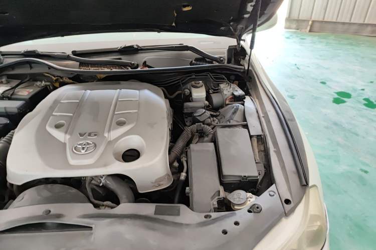 Used Toyota Reiz 2010 2.5S Fengdu Jinghua Edition Engine Bay Left