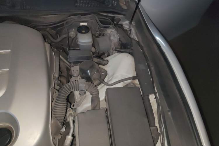 Used Toyota Reiz 2010 2.5S Fashion Elite Edition Engine Bay Left