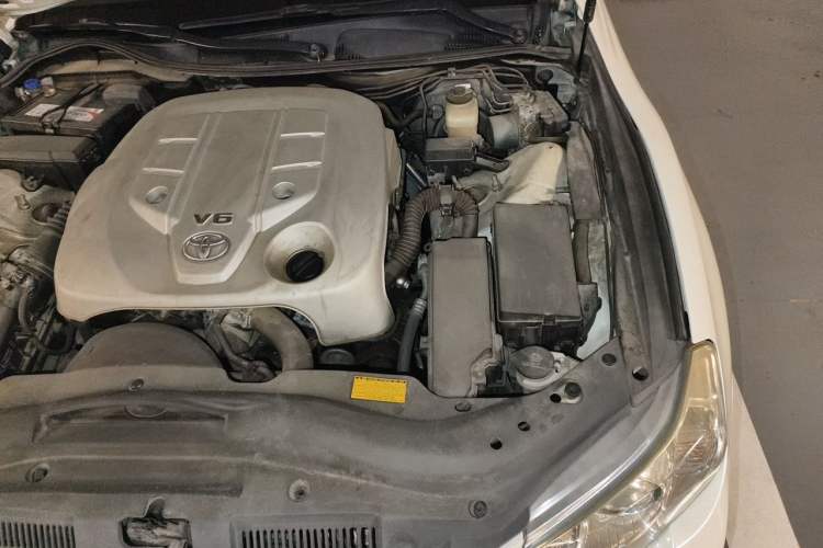 Used Toyota Reiz 2010 2.5V Fengdu Elite Edition Engine Bay Left