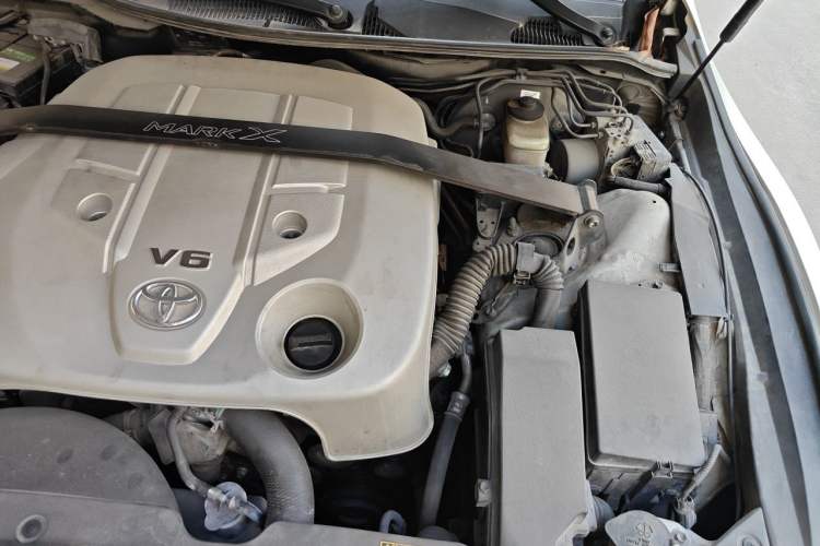 Used Toyota Reiz 2010 2.5S Fengdu Jinghua Edition Engine Bay Left