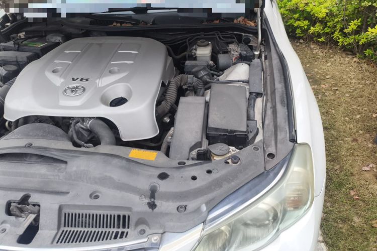 Used Toyota Reiz 2010 2.5V Fashion Elite Edition Engine Bay Left