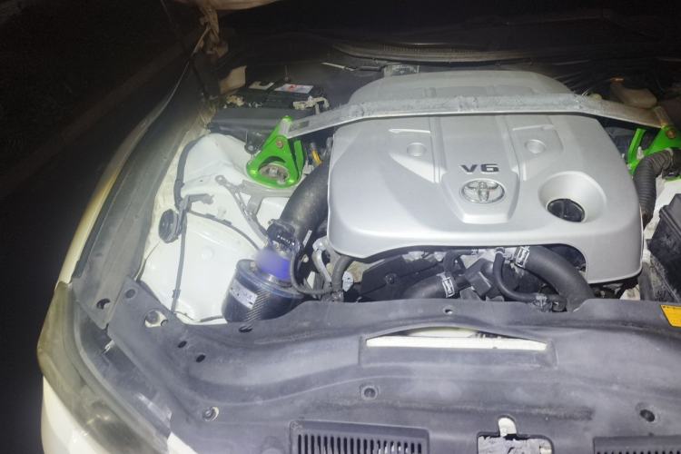 Used Toyota Reiz 2010 2.5V Fengdu Elite Edition Engine Bay Right