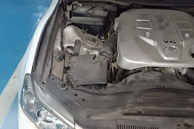 Used Toyota Reiz 2010 2.5V Fengdu Elite Edition Engine Bay Right