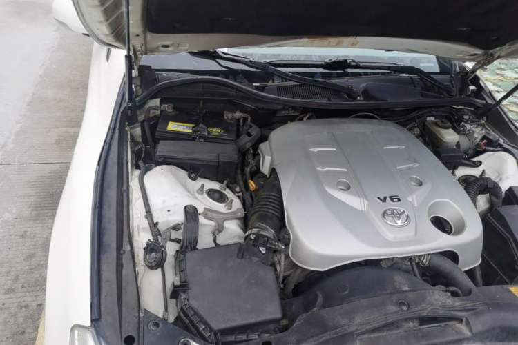 Used Toyota Reiz 2010 2.5V Fengdu Elite Edition Engine Bay Right