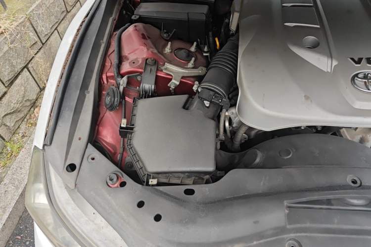 Used Toyota Reiz 2010 2.5V Fengdu Elite Edition Engine Bay Right