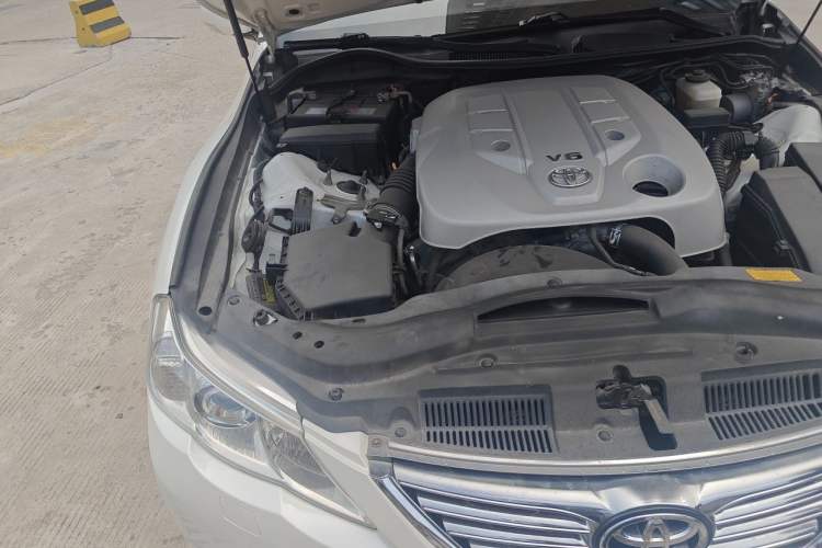 Used Toyota Reiz 2010 2.5S Fengdu Jinghua Edition Engine Bay Right