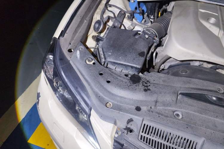 Used Toyota Reiz 2010 2.5S Fashion Elite Edition Engine Bay Right