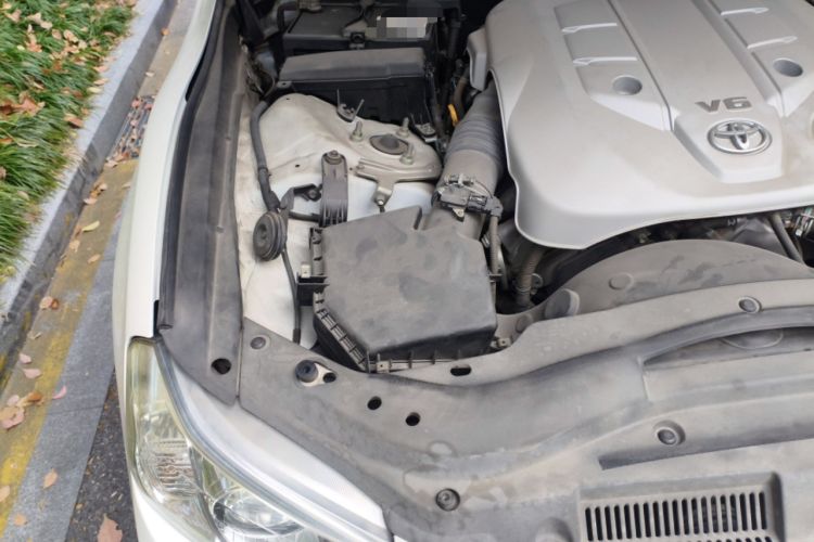 Used Toyota Reiz 2010 2.5S Fengdu Jinghua Edition Engine Bay Right
