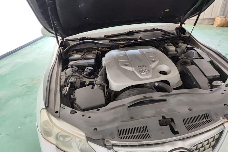Used Toyota Reiz 2010 2.5S Fengdu Jinghua Edition Engine Bay Right