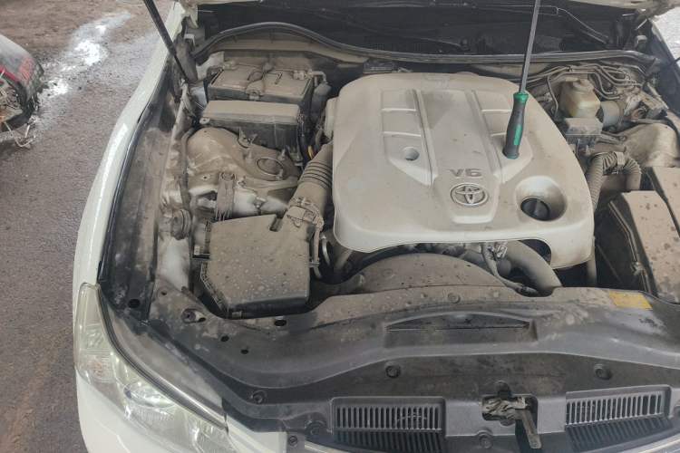Used Toyota Reiz 2010 2.5V Fengdu Elite Edition Engine Bay Right