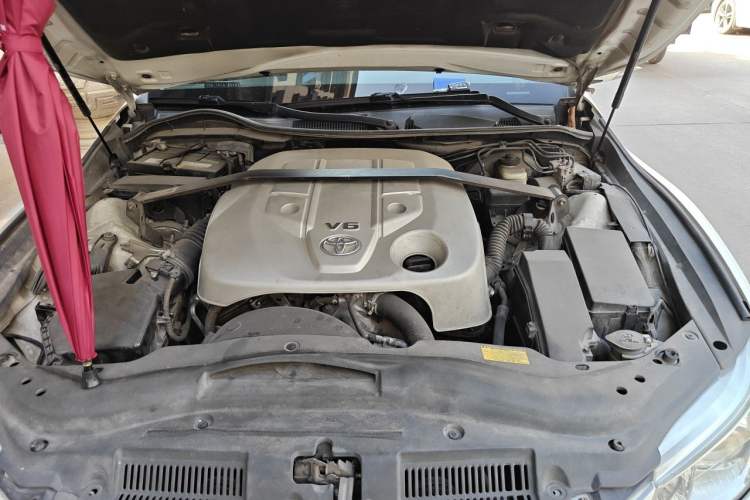 Used Toyota Reiz 2010 2.5S Fengdu Jinghua Edition Engine Bay