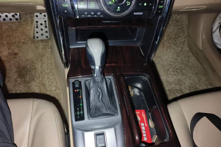 Used Toyota Reiz 2010 2.5V Fengdu Elite Edition Gear Lever