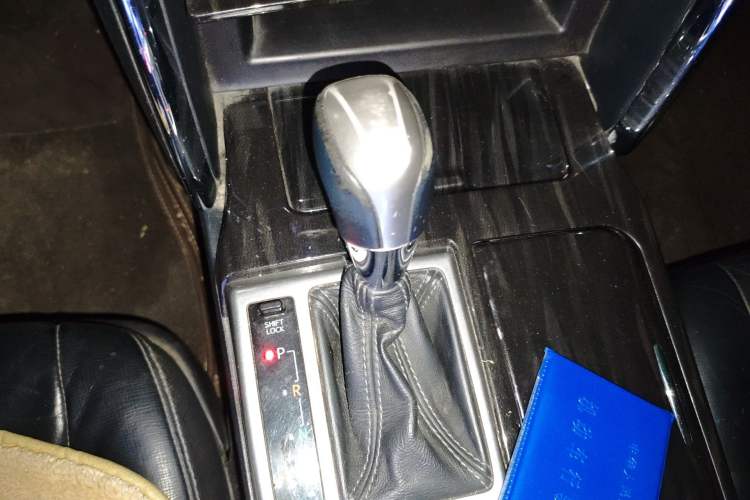 Used Toyota Reiz 2010 2.5V Fengdu Elite Edition Gear Lever