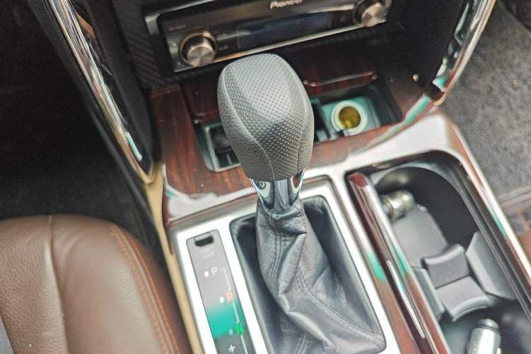Used Toyota Reiz 2010 2.5S Fengdu Jinghua Edition Gear Lever