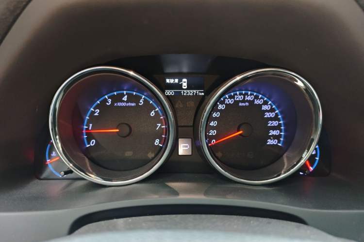 Used Toyota Reiz 2010 2.5S Fengdu Jinghua Edition Instrument Cluster