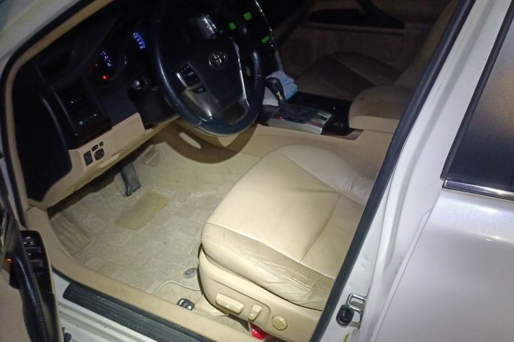 Used Toyota Reiz 2010 2.5V Fengdu Elite Edition Left Front Seat