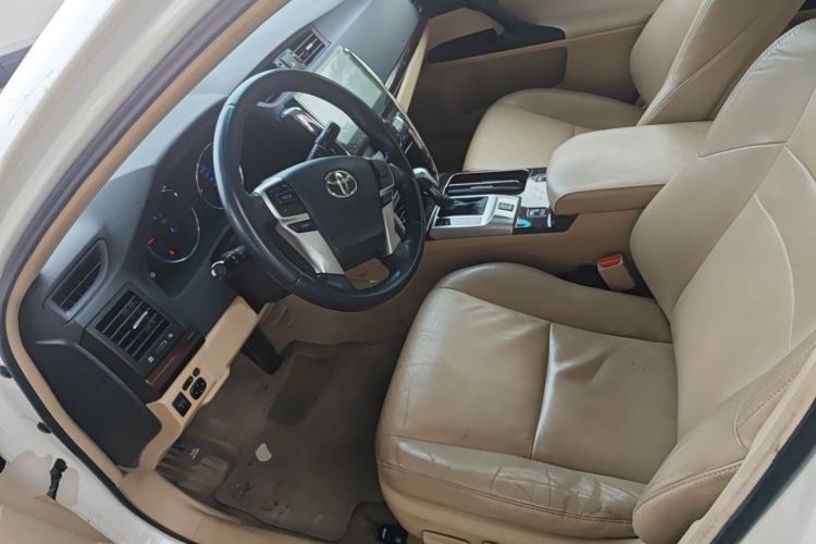 Used Toyota Reiz 2010 2.5V Fengdu Elite Edition Left Front Seat