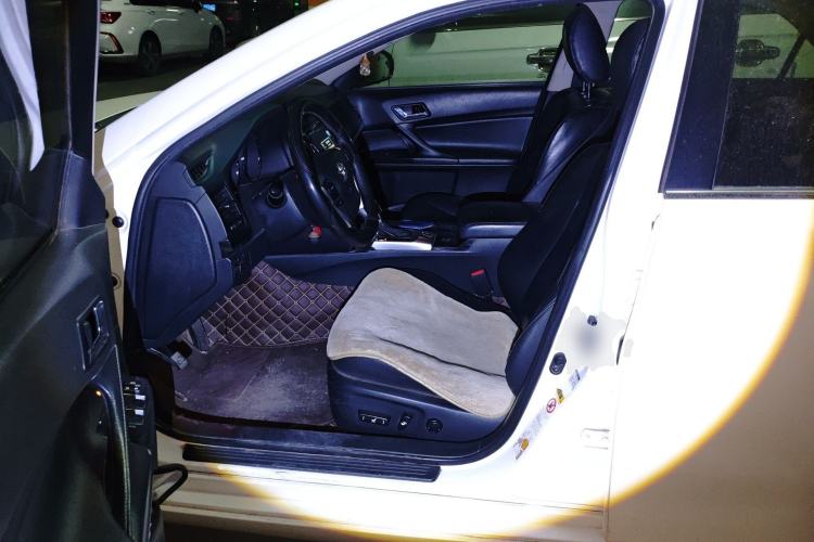 Used Toyota Reiz 2010 2.5V Fengdu Elite Edition Left Front Seat